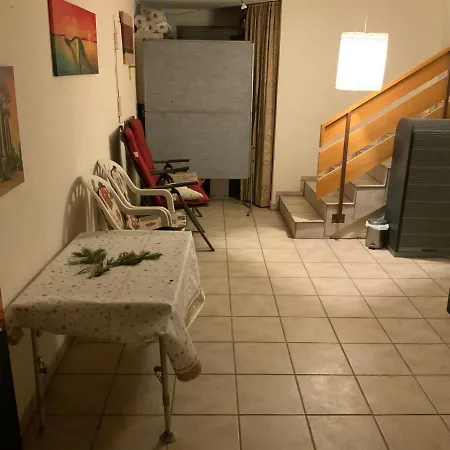 Apartment Souterrain Zimmer Mit Sauna