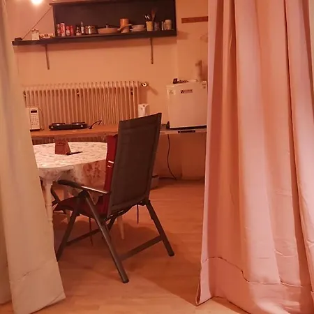 Souterrain Zimmer Mit Sauna דירה *