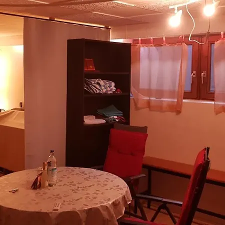 Apartment Souterrain Zimmer Mit Sauna