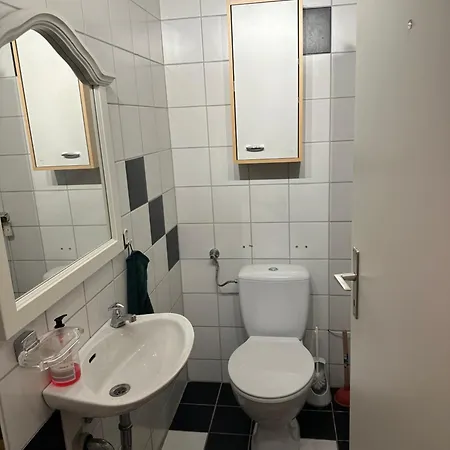 Souterrain Mit Sauna 아파트